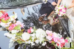 photographe mariage reflet maries carosserie voiture fleac